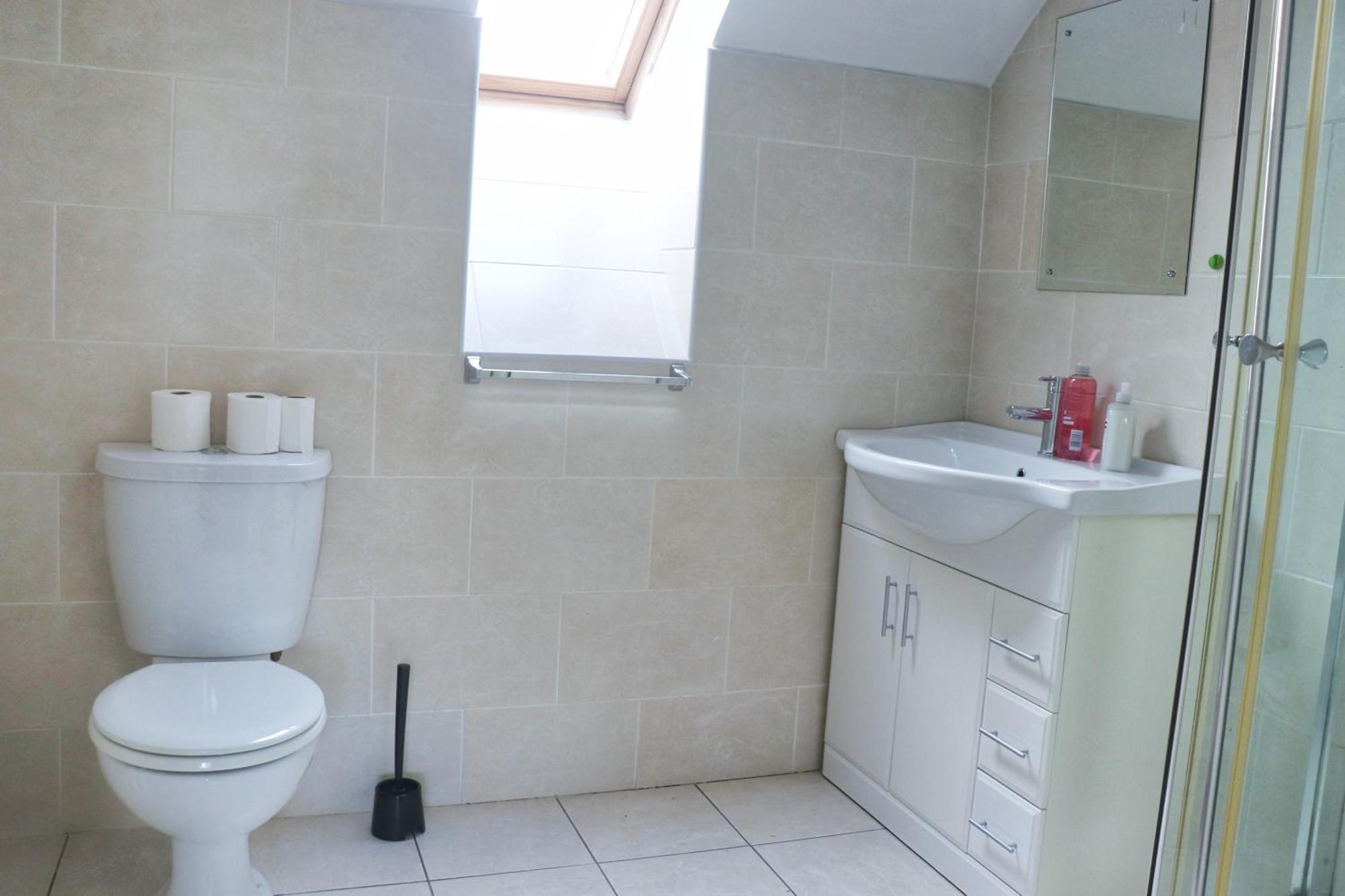 דירות Deluxe Dwelling - 15 Mins From Cork City/Airport מראה חיצוני תמונה